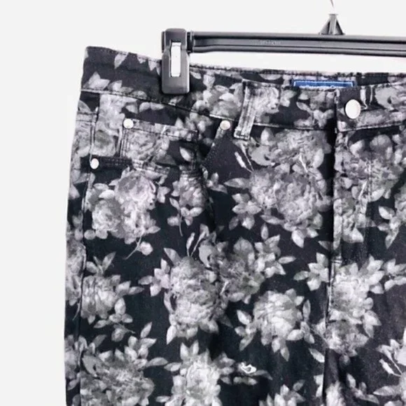 Charter Club Jean Capri Jean 14 Modern Fit Skinny Stretch Floral Black Gray - Picture 4 of 9